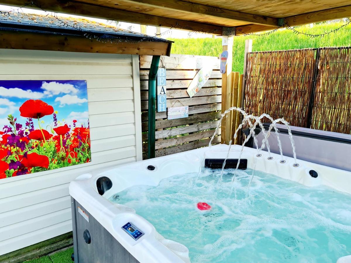 De Corner Van Zeeland Met Jacuzzi سينت انالاند المظهر الخارجي الصورة