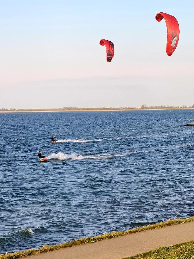 De Corner Van Zeeland Met Jacuzzi سينت انالاند المظهر الخارجي الصورة