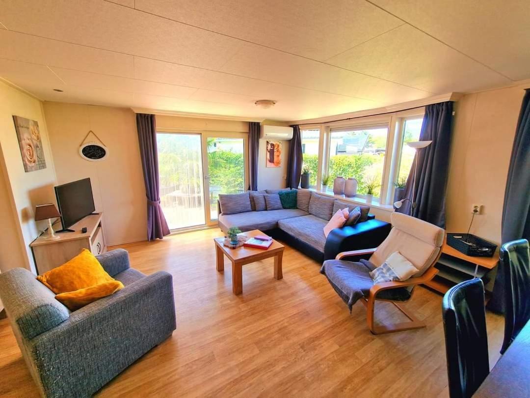 De Corner Van Zeeland Met Jacuzzi سينت انالاند المظهر الخارجي الصورة